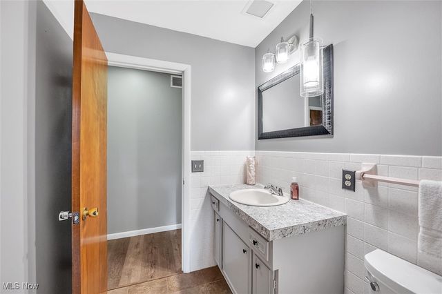 245 Vassar Avenue, Elyria, OH 44035