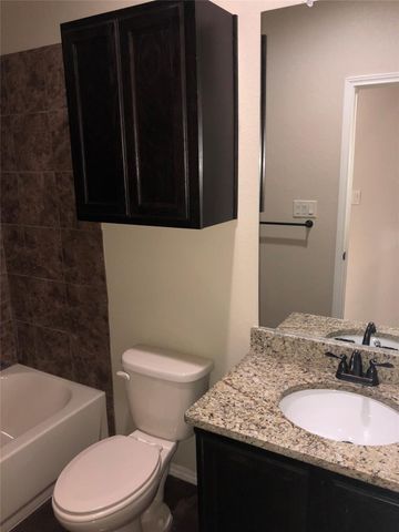 378 Joanne LOOP A, Buda, TX 78610