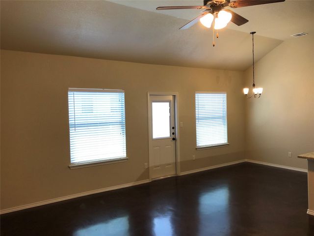 378 Joanne LOOP A, Buda, TX 78610