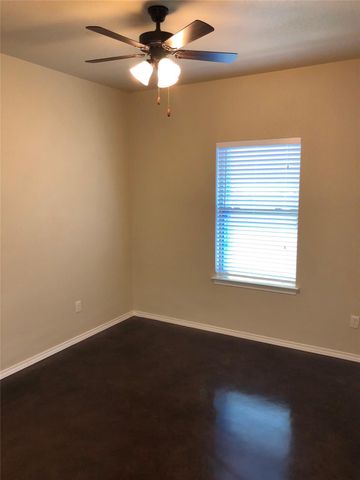 378 Joanne LOOP A, Buda, TX 78610