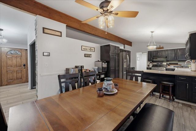 25 S Cherrywood Lane, Valparaiso, IN 46385