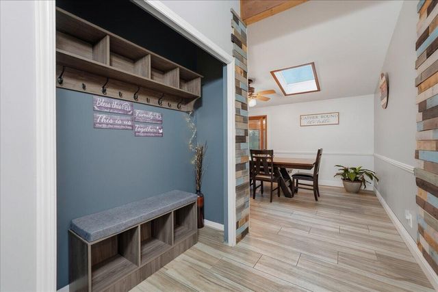 25 S Cherrywood Lane, Valparaiso, IN 46385