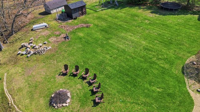 25 S Cherrywood Lane, Valparaiso, IN 46385