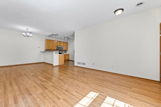 17868 96th Avenue N, Maple Grove, MN 55311