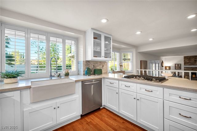 3225 Shoreline Drive, Las Vegas, NV 89117