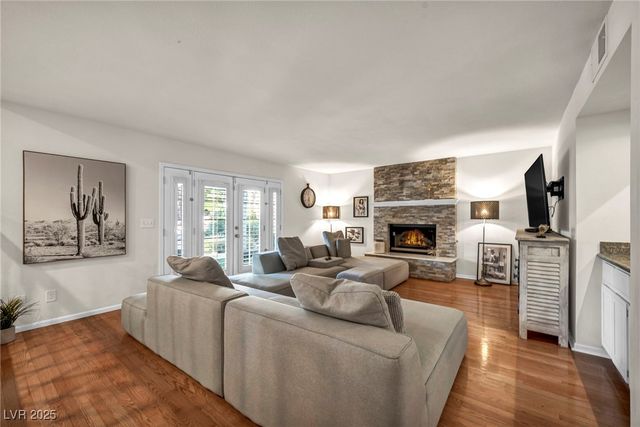 3225 Shoreline Drive, Las Vegas, NV 89117