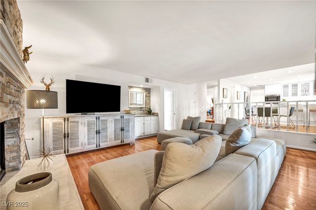 3225 Shoreline Drive, Las Vegas, NV 89117