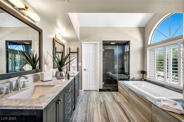 3225 Shoreline Drive, Las Vegas, NV 89117