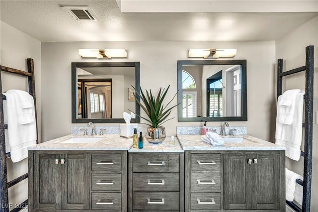 3225 Shoreline Drive, Las Vegas, NV 89117