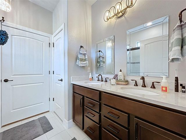 19537 SHIP WHEEL WAY, Land O Lakes, FL 34638