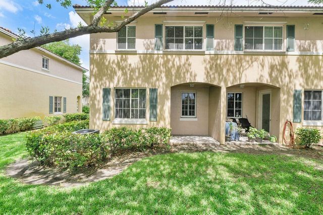 1912 SW 60th Avenue, North Lauderdale, FL 33068