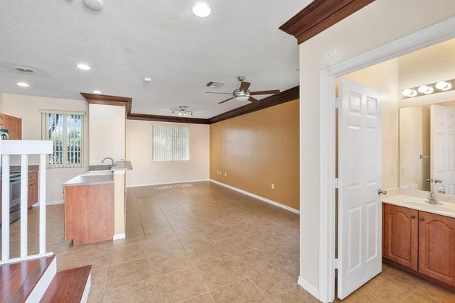 1912 SW 60th Avenue, North Lauderdale, FL 33068