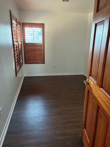 300 Westminster, Kerrville, TX 78028