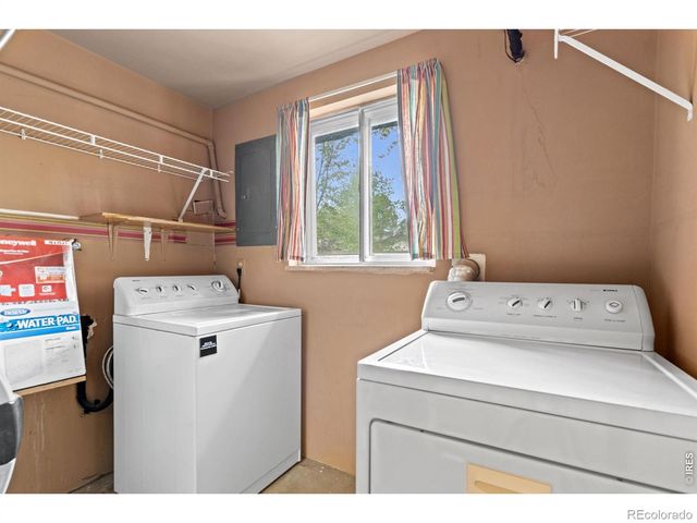 1843 24th Ave Ct, Greeley, CO 80634