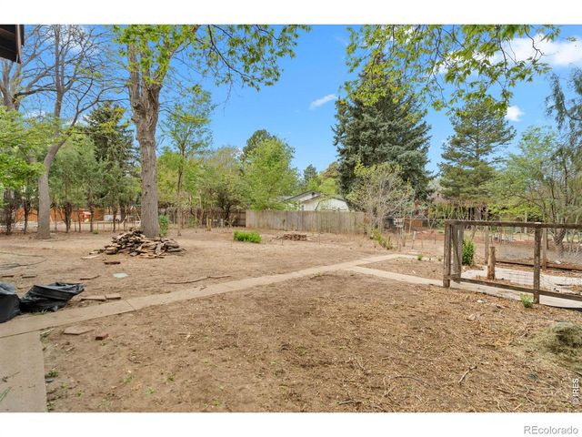 1843 24th Ave Ct, Greeley, CO 80634