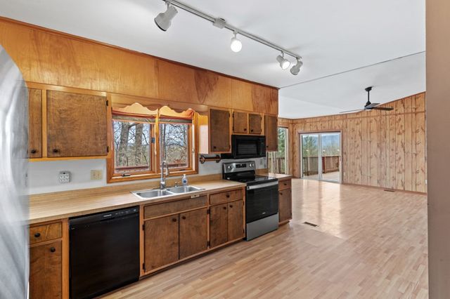 411 Sharing Lane, Murphy, NC 28906