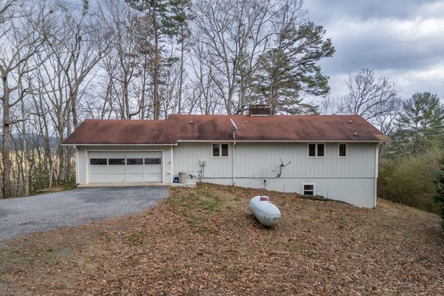 411 Sharing Lane, Murphy, NC 28906