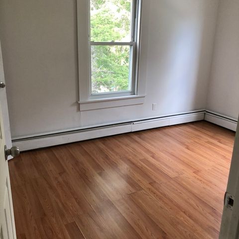 9 Top Street 3, Clinton, MA 01510