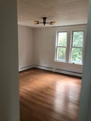 9 Top Street 3, Clinton, MA 01510