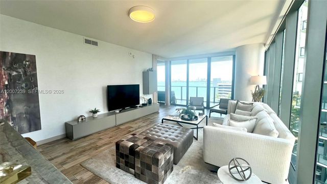650 NE 32nd St 1001, Miami, FL 33137