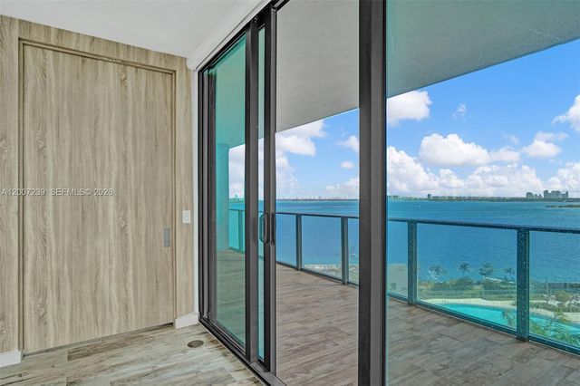 650 NE 32nd St 1001, Miami, FL 33137