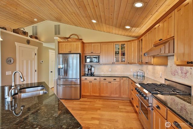 4963 Magellan Drive, Freeland, WA 98249