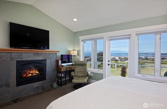 4963 Magellan Drive, Freeland, WA 98249