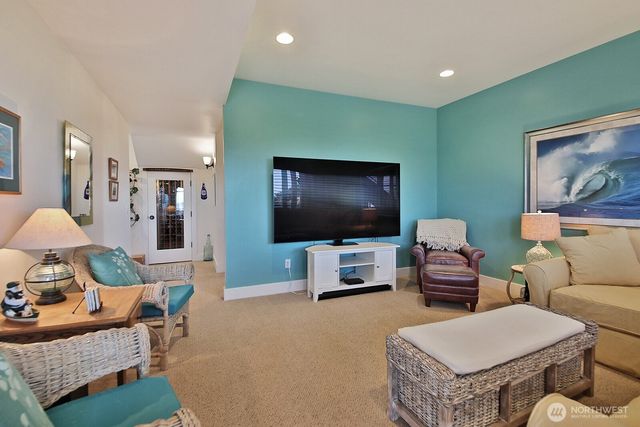 4963 Magellan Drive, Freeland, WA 98249