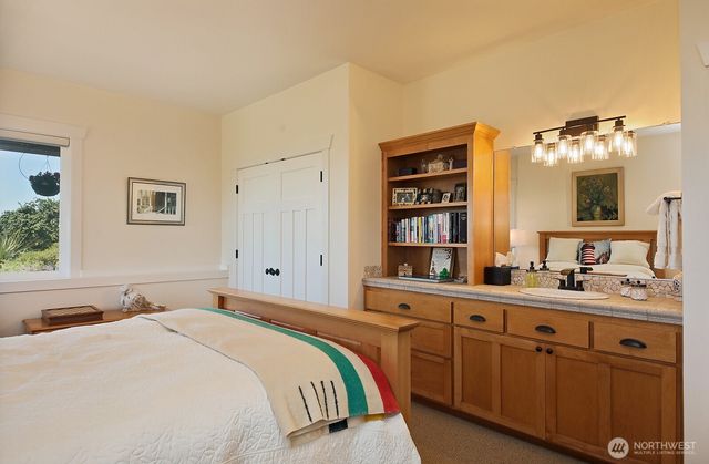 4963 Magellan Drive, Freeland, WA 98249