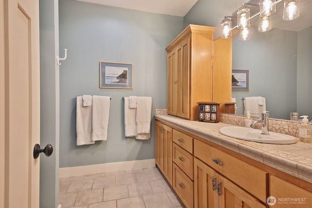 4963 Magellan Drive, Freeland, WA 98249
