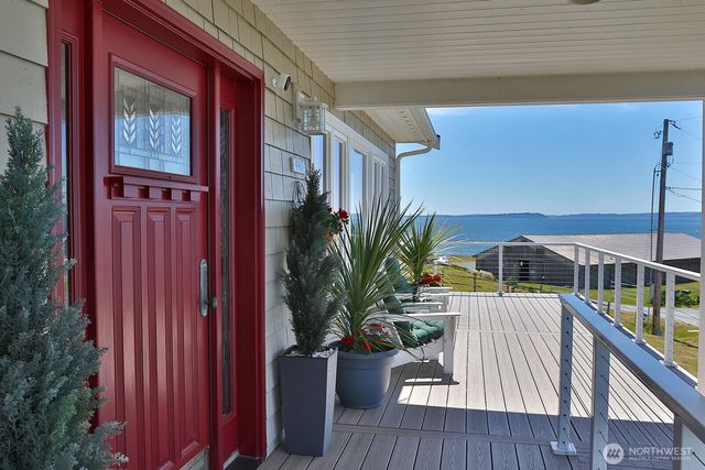 4963 Magellan Drive, Freeland, WA 98249