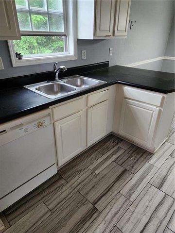 1158 Olde Hinge Way, Snellville, GA 30078