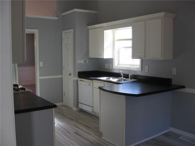 1158 Olde Hinge Way, Snellville, GA 30078