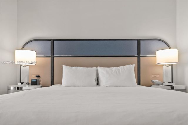4401 Collins Avenue 1508, Miami Beach, FL 33140