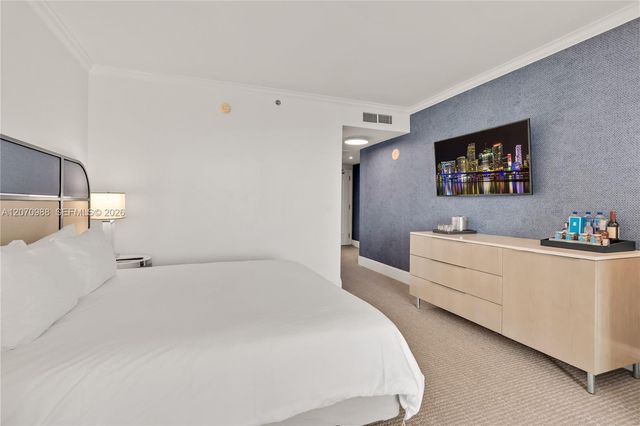 4401 Collins Avenue 1508, Miami Beach, FL 33140