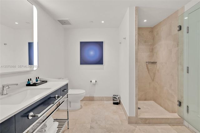 4401 Collins Avenue 1508, Miami Beach, FL 33140