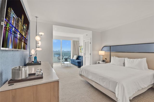 4401 Collins Avenue 1508, Miami Beach, FL 33140