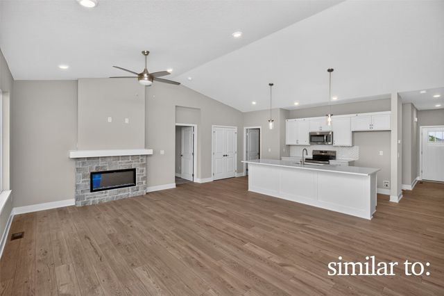 8214 Buckley Court, Johnston, IA 50131