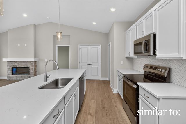 8214 Buckley Court, Johnston, IA 50131