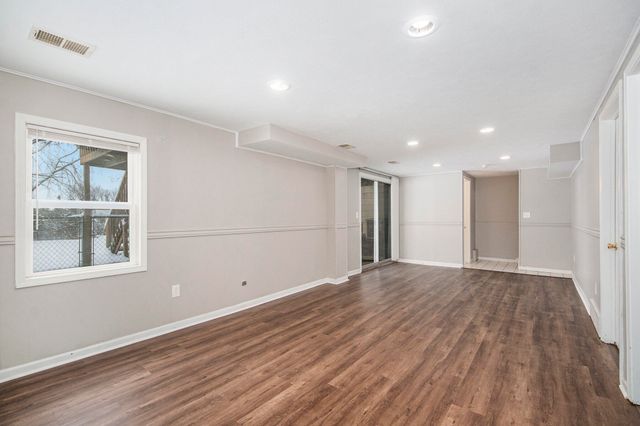 3920 Camelot Drive SE 3922, Grand Rapids, MI 49546