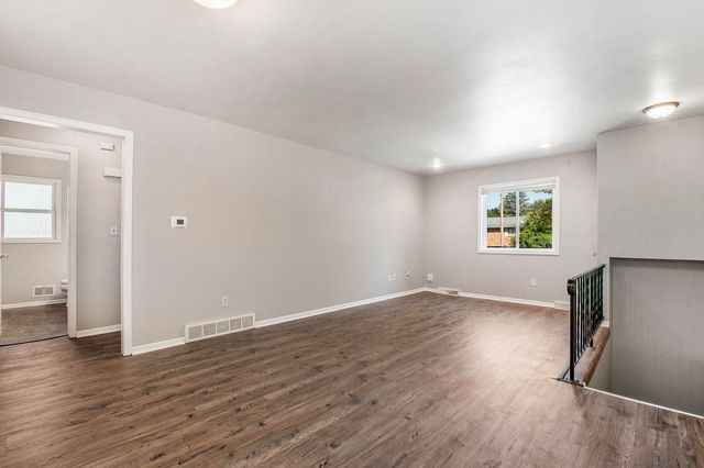3920 Camelot Drive SE 3922, Grand Rapids, MI 49546