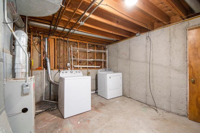 3920 Camelot Drive SE 3922, Grand Rapids, MI 49546