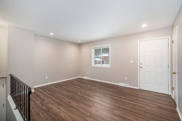 3920 Camelot Drive SE 3922, Grand Rapids, MI 49546