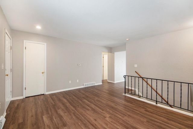 3920 Camelot Drive SE 3922, Grand Rapids, MI 49546