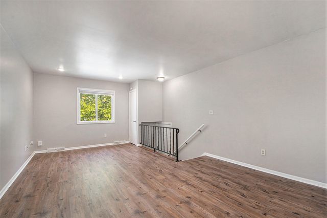 3920 Camelot Drive SE 3922, Grand Rapids, MI 49546