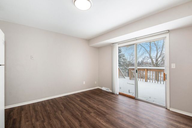 3920 Camelot Drive SE 3922, Grand Rapids, MI 49546