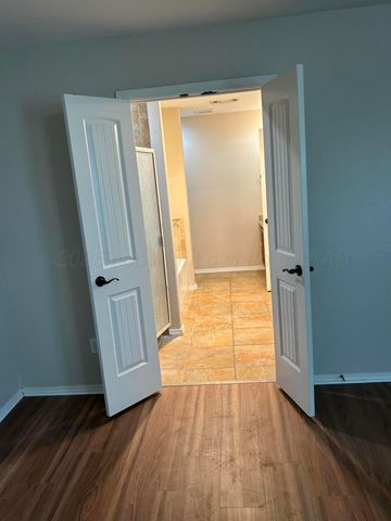 8010 MANOR HAVEN Court, Amarillo, TX 79119