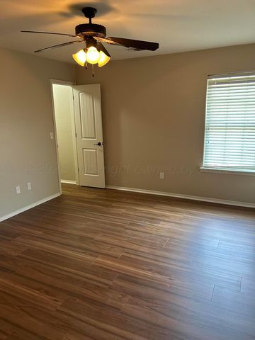 8010 MANOR HAVEN Court, Amarillo, TX 79119