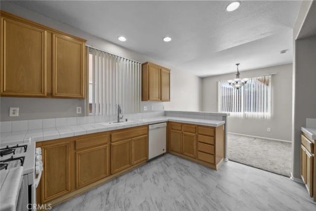 14323 Moon Valley Street, Victorville, CA 92394