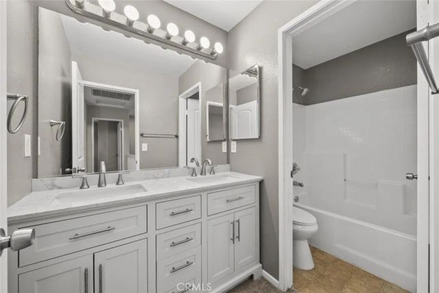 14323 Moon Valley Street, Victorville, CA 92394